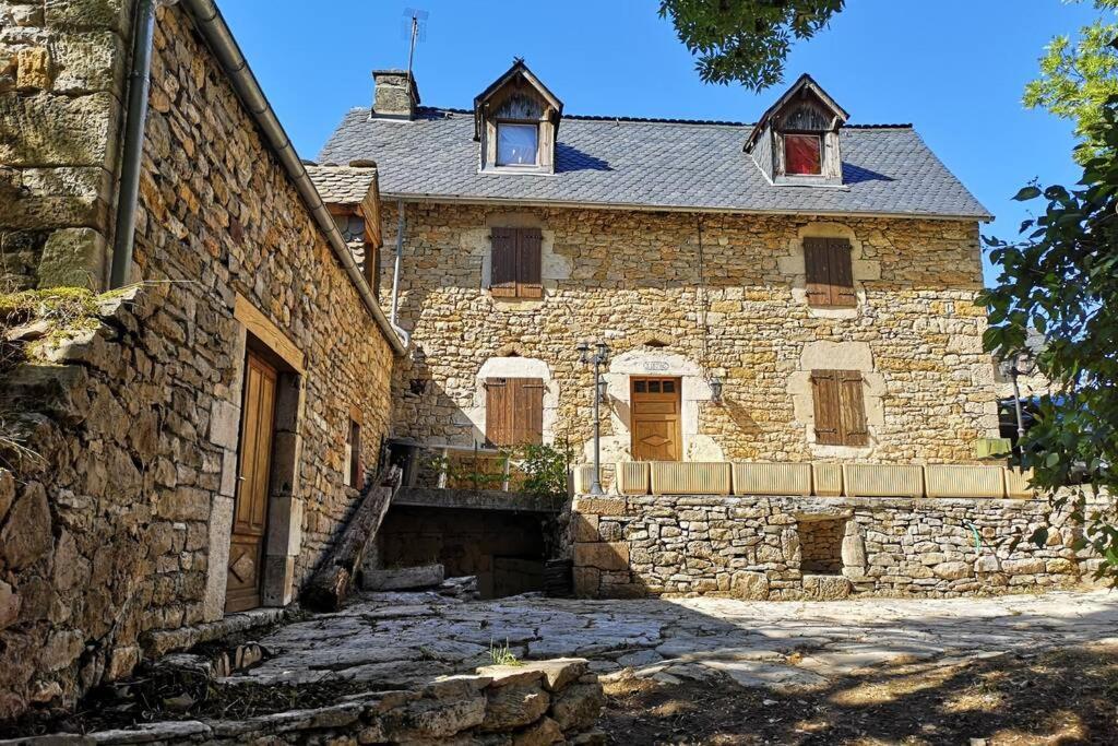 Maison Traditionnelle En Lozere Saint-Saturnin  Exteriér fotografie
